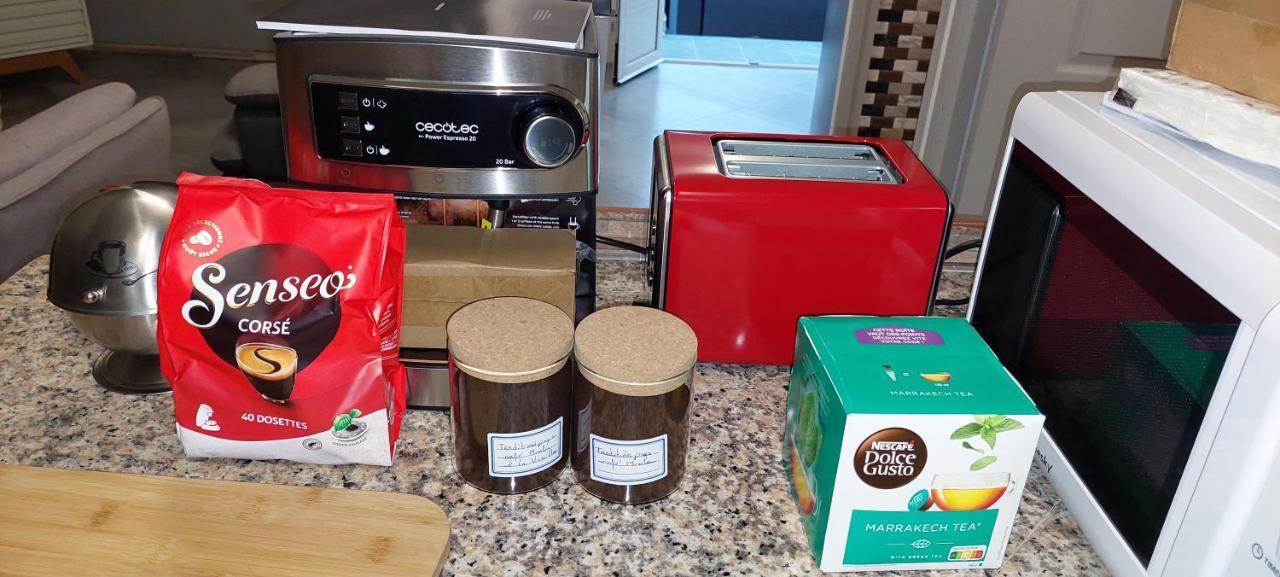 Appartamento Chez Claudia Salazie Esterno foto